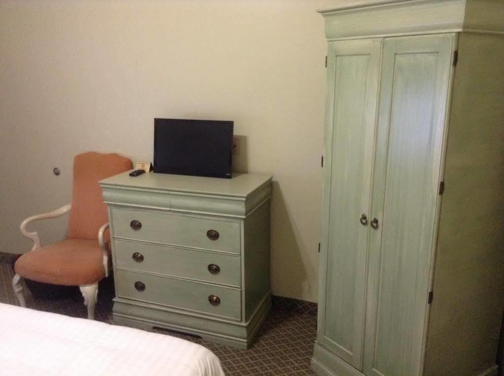 The Prytania Oaks Hotel New Orleans Luaran gambar